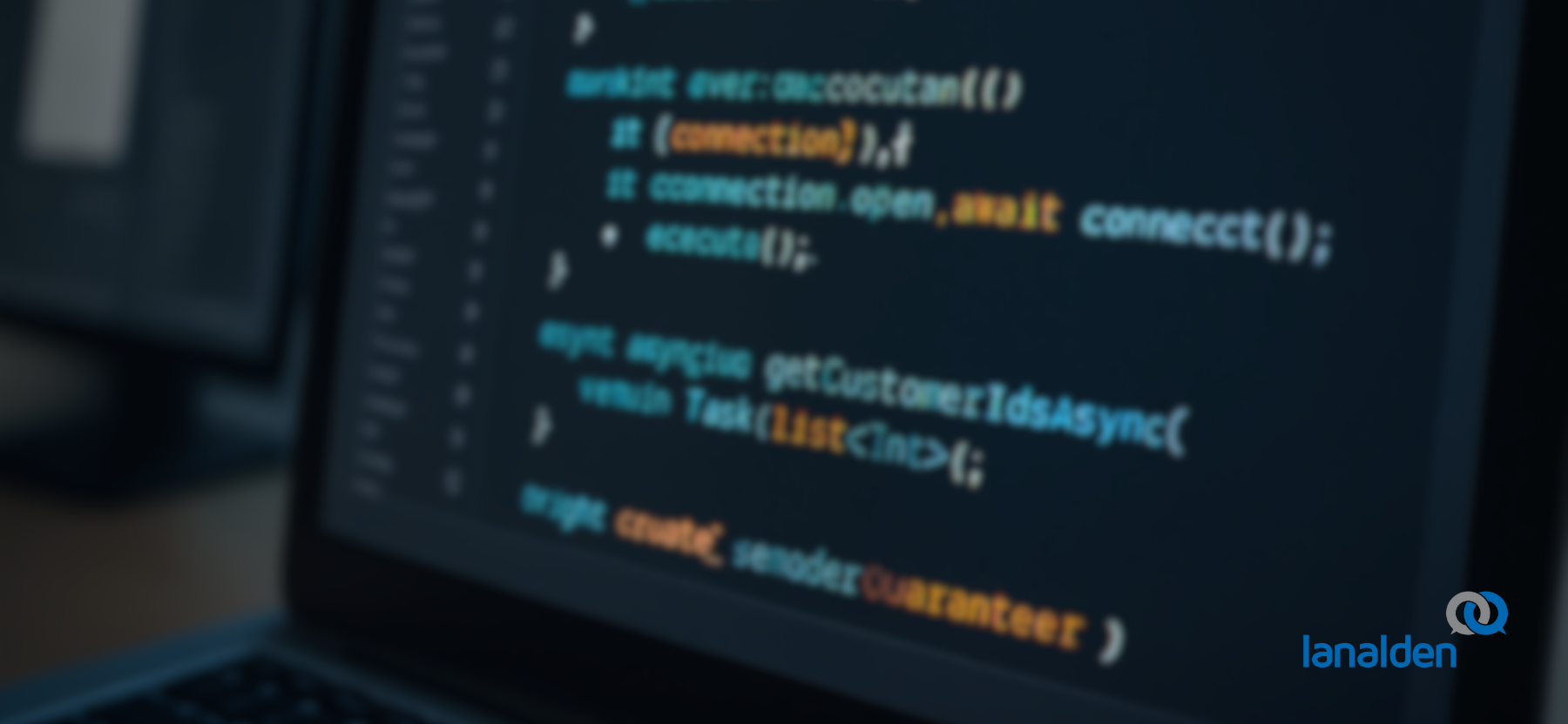 Interfaz digital de software call center con paneles de gestión y métricas
