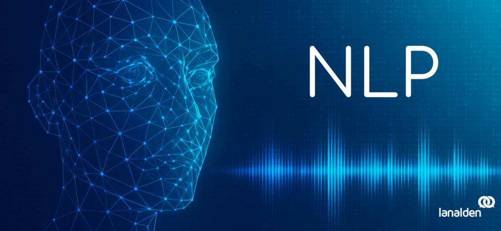 Rostro digital formado por líneas y puntos azules junto a una onda de sonido, representando la inteligencia artificial y el procesamiento del lenguaje natural en la comunicación.